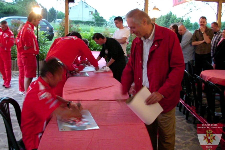 Foto cena Ducati 2004