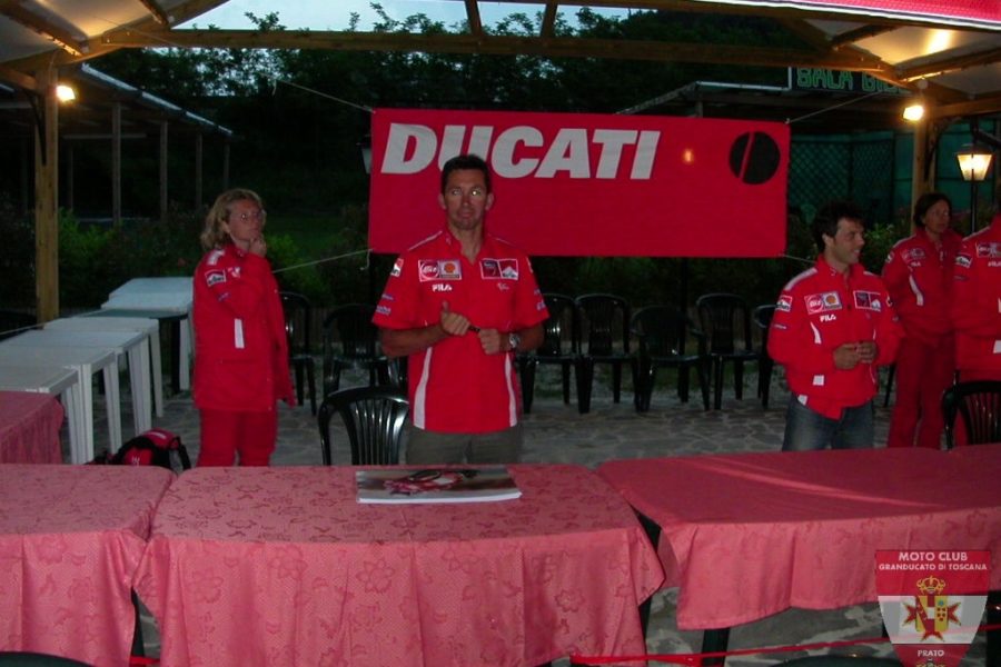 Foto cena Ducati 2004